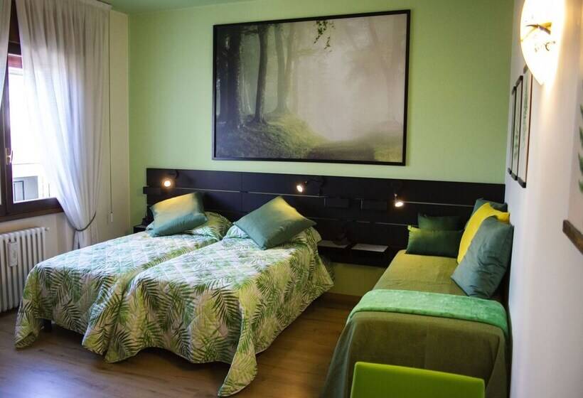 חדר קומפורט לשלושה, Oleandro Bed & Breakfast