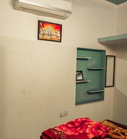 Standard Room with Balcony, Pachamama Hostel