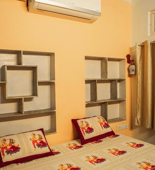 Deluxe Room with Balcony, Pachamama Hostel