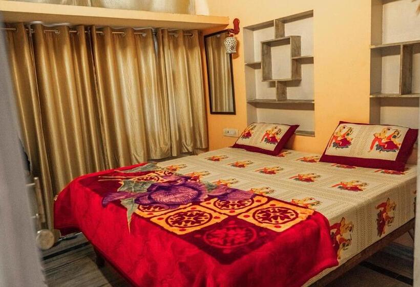 Deluxe Room with Balcony, Pachamama Hostel