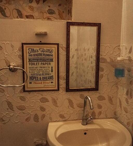 Standard Room with Balcony, Pachamama Hostel