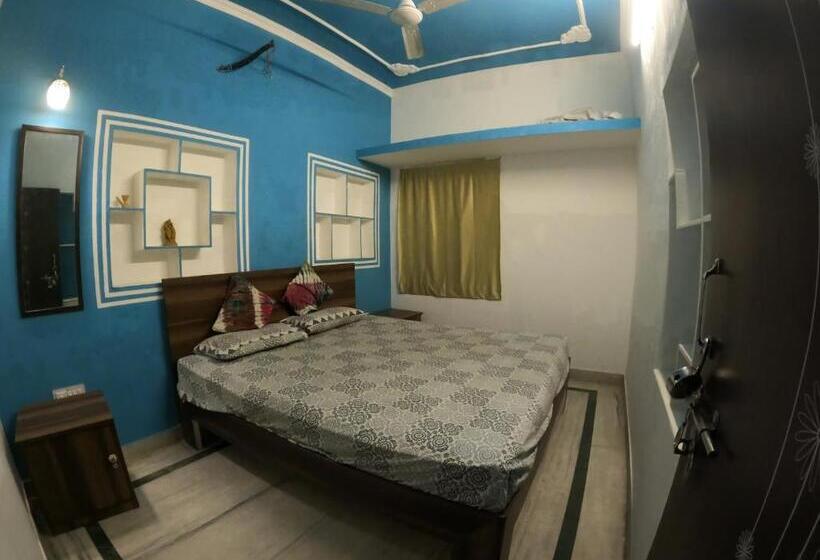 Standard Room Shared Bathroom, Pachamama Hostel