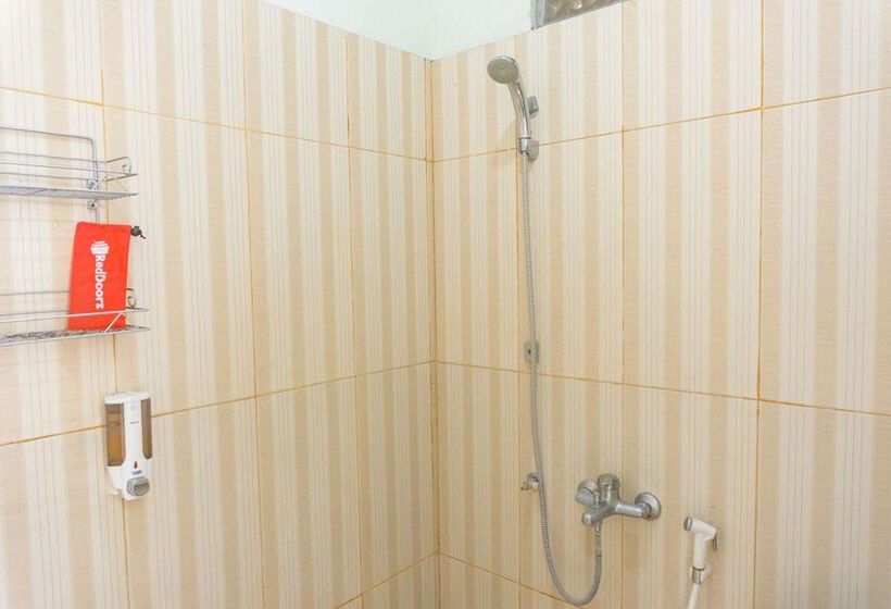 Номер Стандарт, Reddoorz Syariah @ Garuda Street Sumbawa