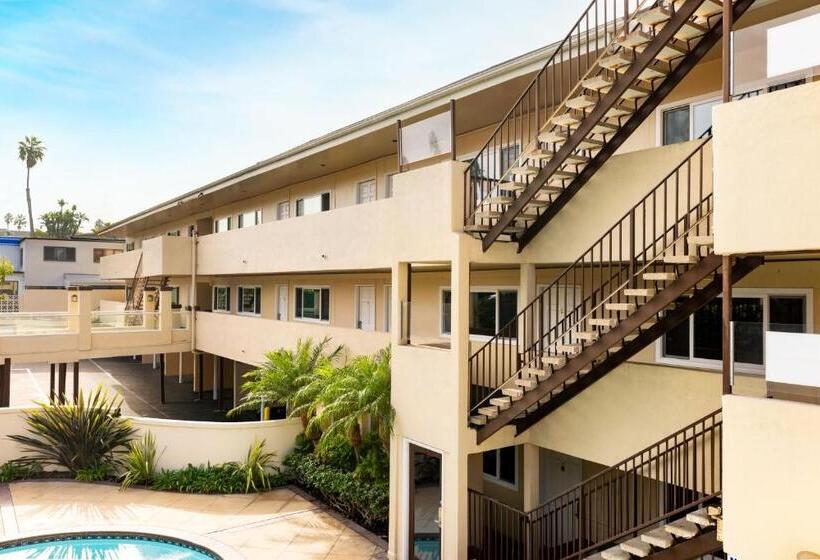 스탠다드 룸, Pacific Edge