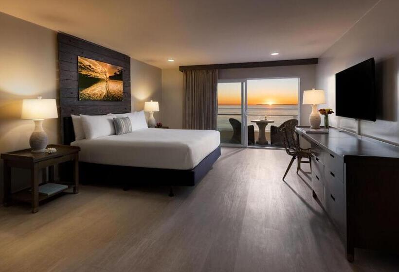 스탠다드 룸 킹사이즈 침대, Pacific Edge