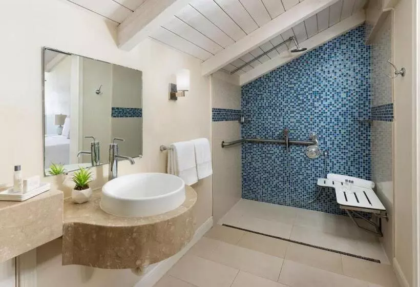 2 Bedrooms Suite Sea View