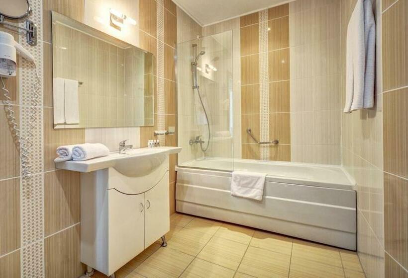 Номер Стандарт Вид на Море с Балконом, Continental