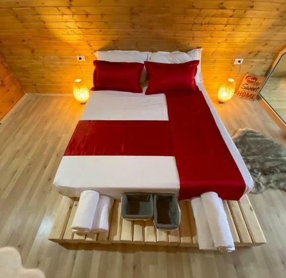 Полулюкс Вид на Горы, Bujtina Miqesia