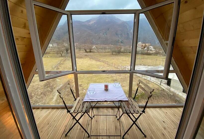 Полулюкс Вид на Горы, Bujtina Miqesia