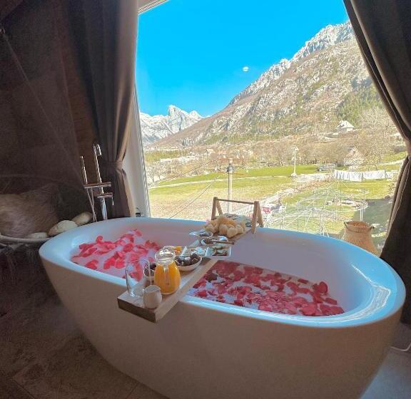 Люкс Superior, Bujtina Miqesia