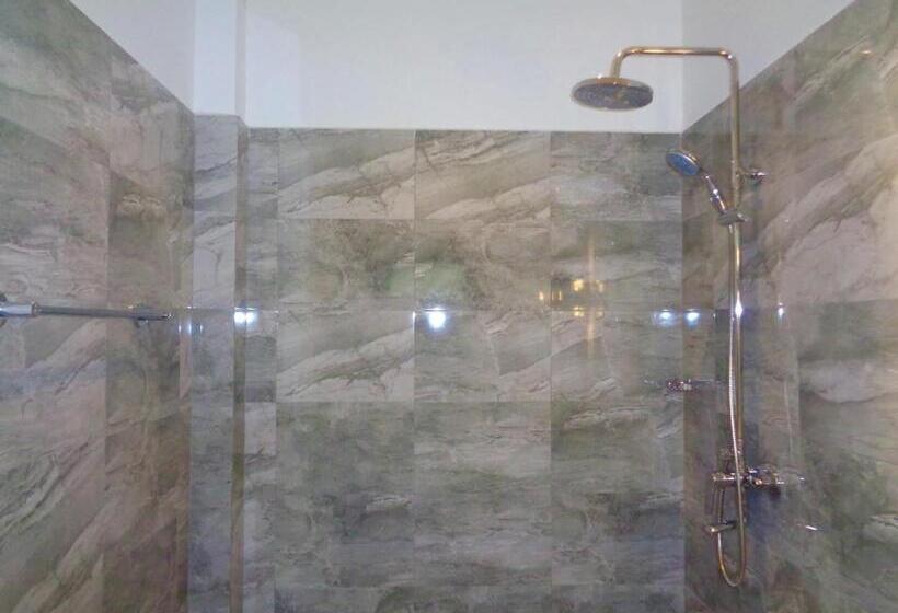 스탠다드 룸 호수 전망, New Holiday Reach