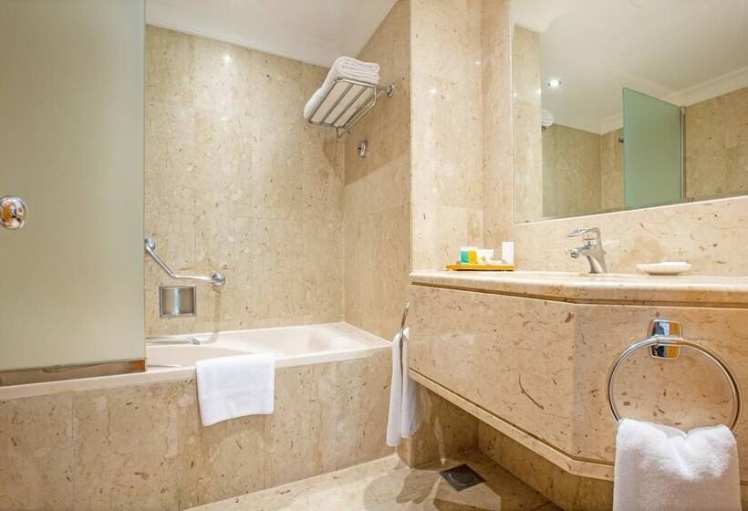 标准间, Dubai Marine Beach Resort & Spa