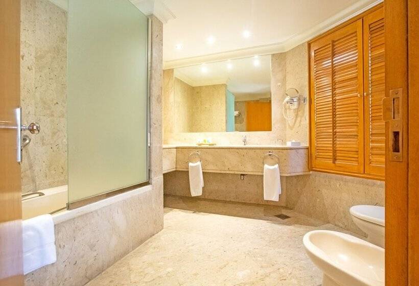 小型套房, Dubai Marine Beach Resort & Spa