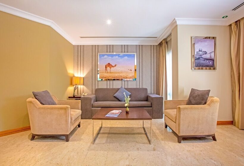 带按摩浴盆的套房, Dubai Marine Beach Resort & Spa