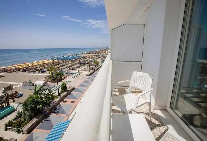 اتاق استاندارد با چشم‌انداز دریا, Bluesea Solaris