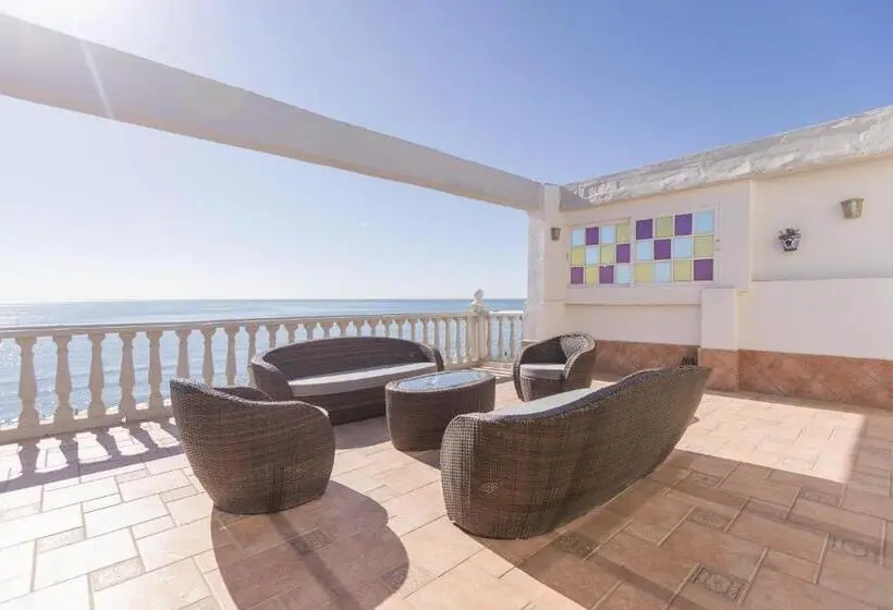 سوئیت با بالکن, Bluesea Solaris