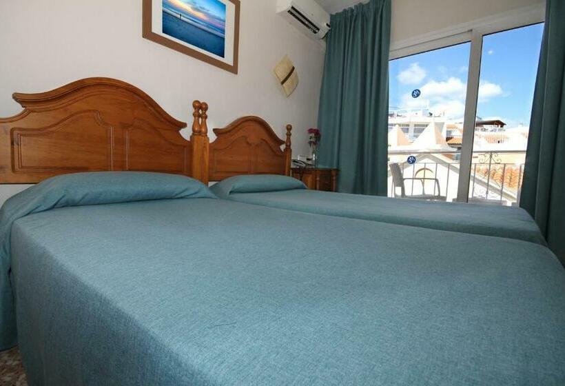 Номер Стандарт с Балконом, Mediterraneo Carihuela