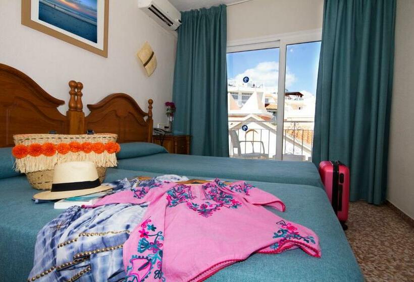 Номер Стандарт с Балконом, Mediterraneo Carihuela