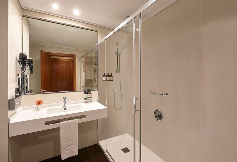 패밀리 룸, NH Collection Vigo