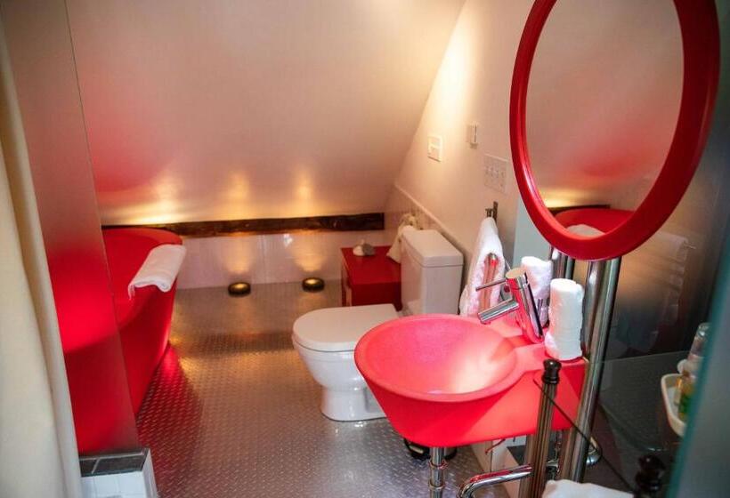 غرفة سوبيريور سرير كينج, The Woodstocker B&b