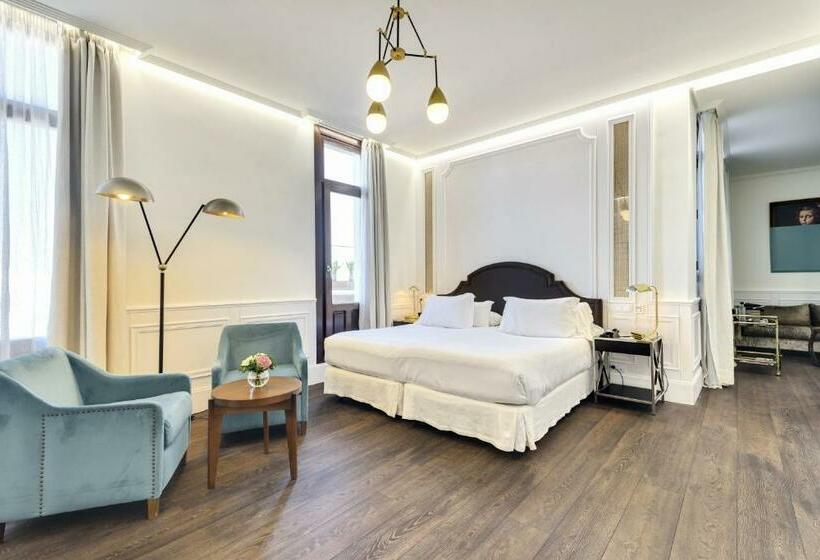 Suite with Terrace, Boutique Hotel H10 Villa de La Reina