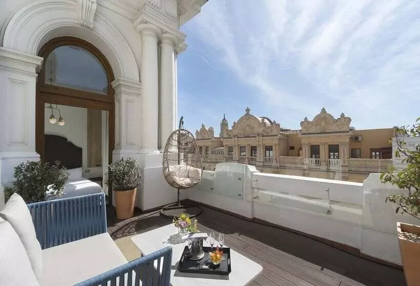 سوئیت جونیور با تراس, Boutique Hotel H10 Villa de La Reina
