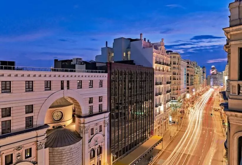 اتاق کلاسیک با چشم‌انداز شهر, Boutique Hotel H10 Villa de La Reina