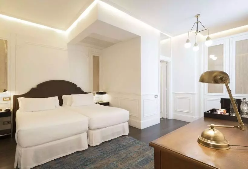 اتاق لوکس با چشم‌انداز شهر, Boutique Hotel H10 Villa de La Reina