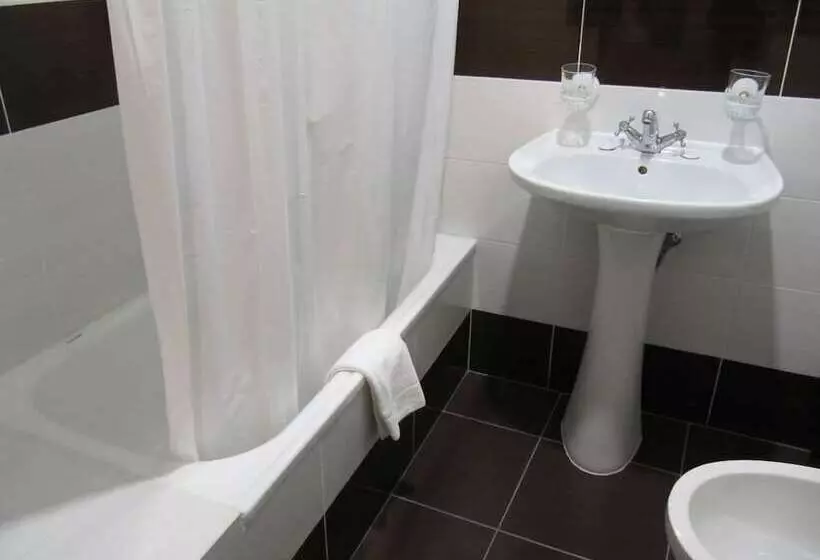 اتاق استاندارد یک نفره, Residencial Moçambique