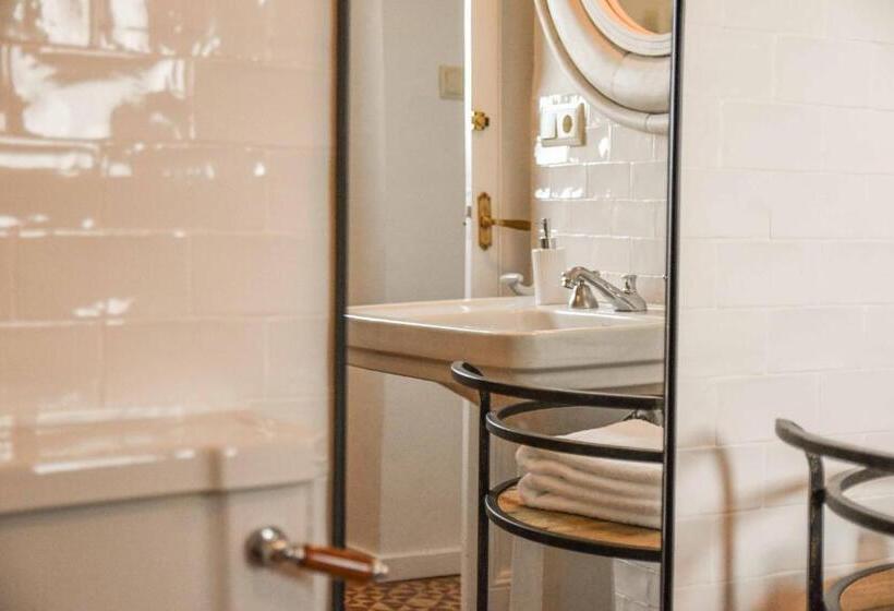 سوئیت جونیور با تراس, Aiguaclara