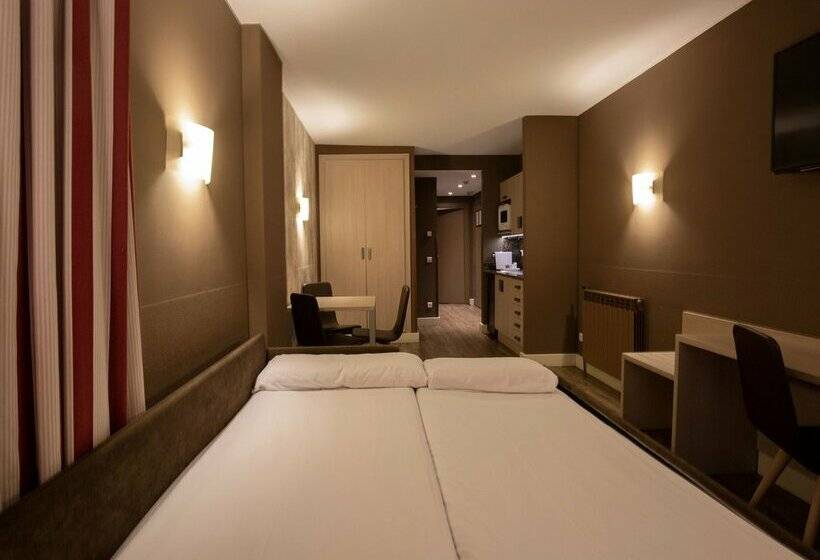 اتاق استاندارد چهار تخته, Himàlaia Soldeu by Nexta