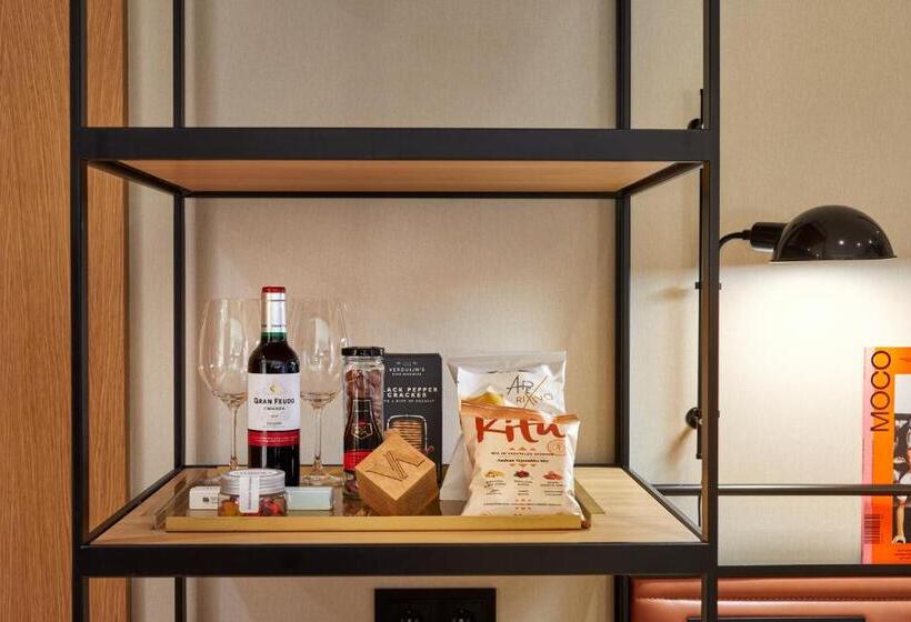 سوئیت با تخت بزرگ, Kimpton Vividora Hotel, An Ihg