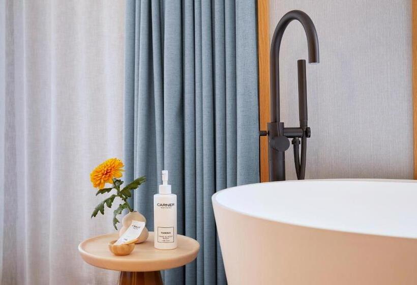 سوئیت با تخت بزرگ, Kimpton Vividora Hotel, An Ihg