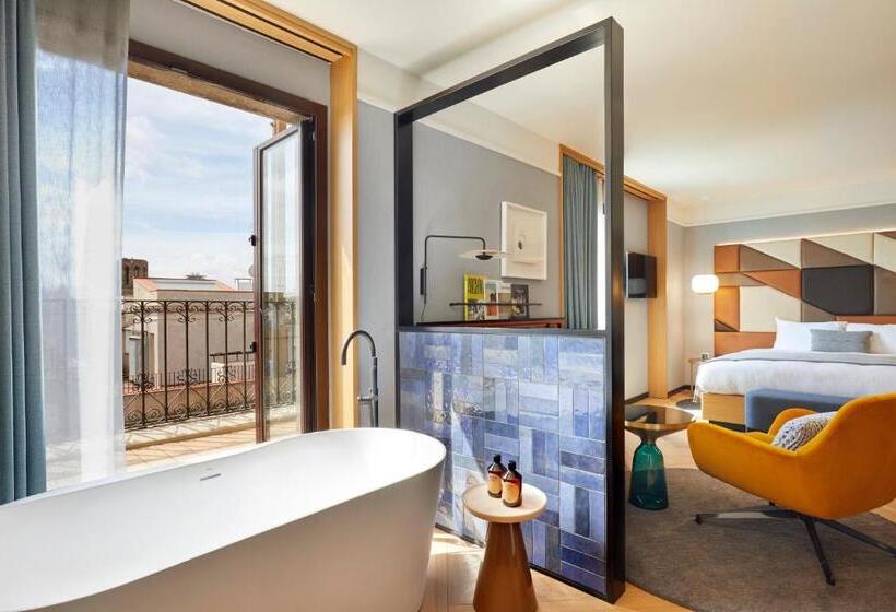 مجموعه ویستا شهر, Kimpton Vividora Hotel, An Ihg