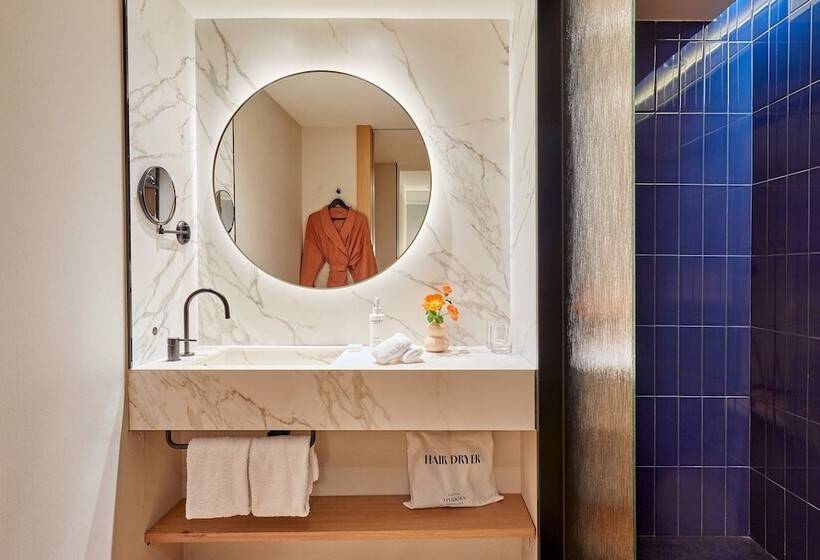 Номер Премиум, Kimpton Vividora Hotel, An Ihg