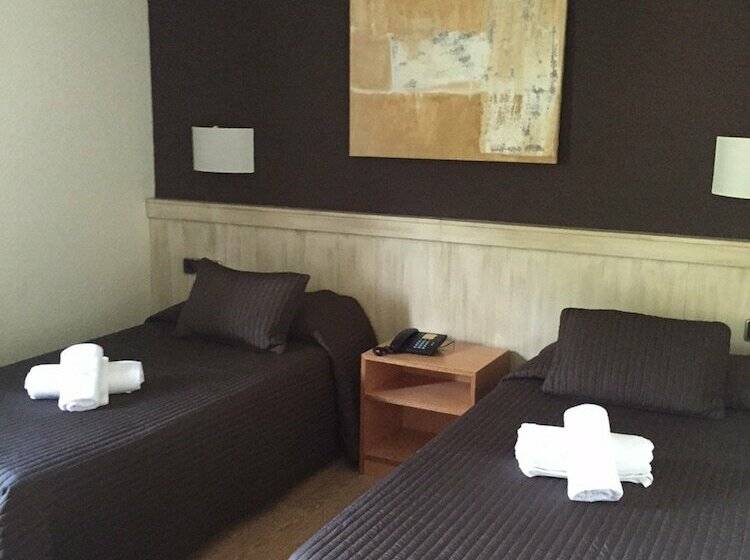 اتاق استاندارد سه نفره, Lac Vielha