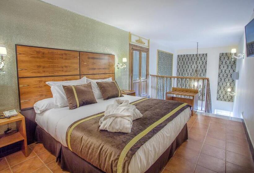 Полулюкс, Rosaleda Don Pedro