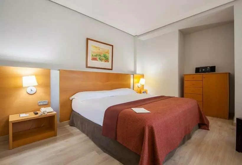 Habitació Superior, Silken Luis De Leon