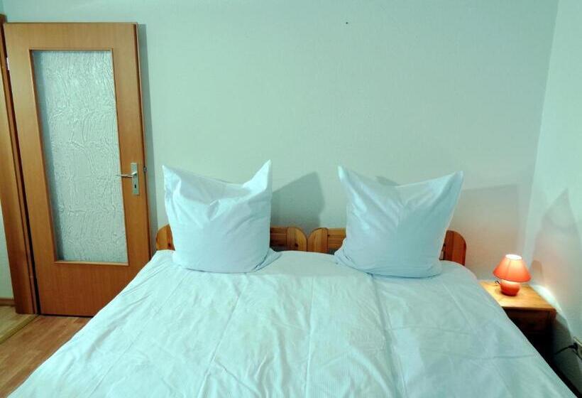 Apartamento 2 Quartos, Gästehaus Schiemann