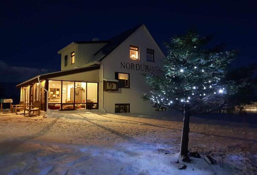 بنگله خانوادگی, Vík Hostel