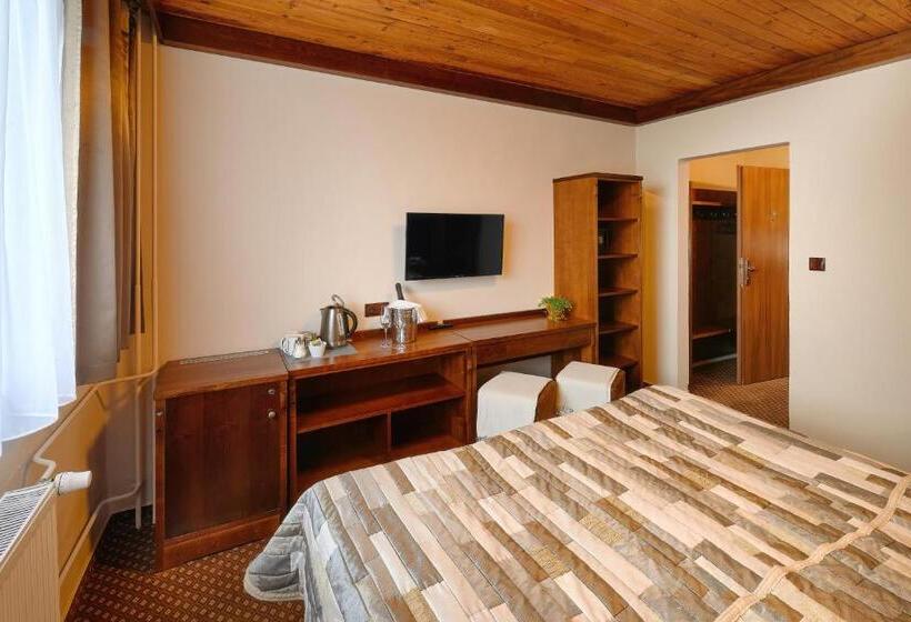 اتاق استاندارد یک نفره, Tetřeví Boudy