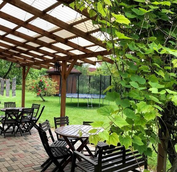 خانه 4 خوابه, Beltes Guest House