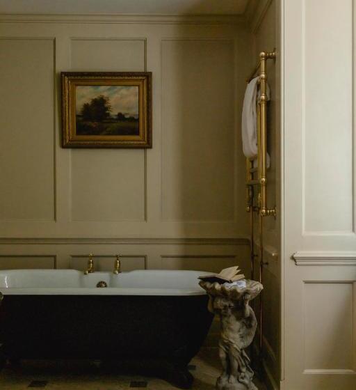 Deluxe Room, Hazlitt S