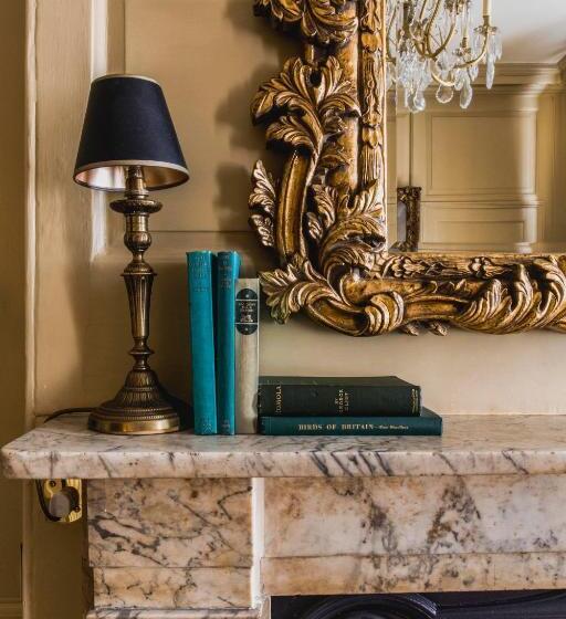 Junior Suite, Hazlitt S