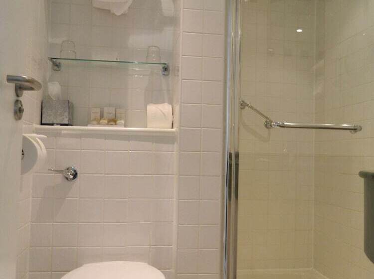 장애인을 위한 더블 침대 스탠다드 룸, Hilton Garden Inn Glasgow City Centre