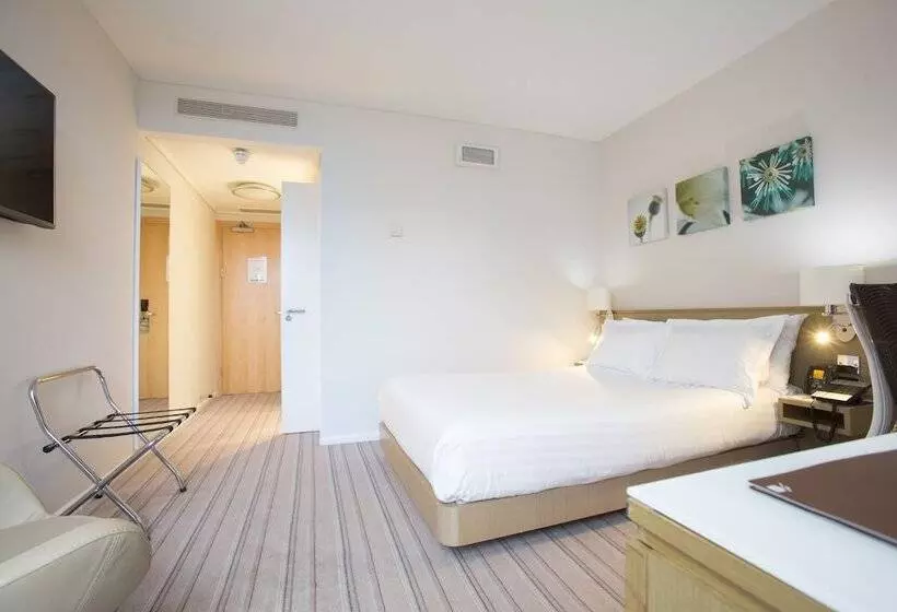 اتاق استاندارد با تخت دوبل برای معلولان, Hilton Garden Inn Glasgow City Centre