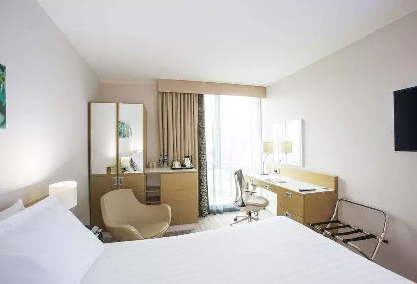 اتاق استاندارد با چشم‌انداز رودخانه, Hilton Garden Inn Glasgow City Centre