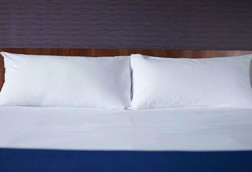 スタンダードルーム, Holiday Inn Express London City By Ihg