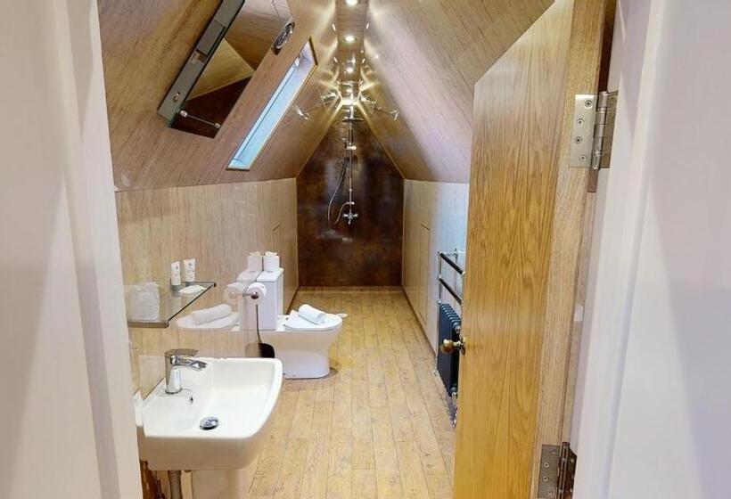 Номер Стандарт, Marine Lodge