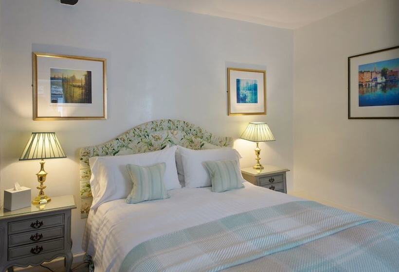 غرفة قياسية, Marlborough Arms